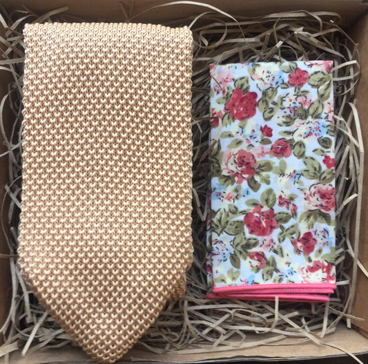 CHampagne knitted mens necktie and a pink floral pocket square. This tie set is perfect for weddings and as a gift wrapped mens gift.