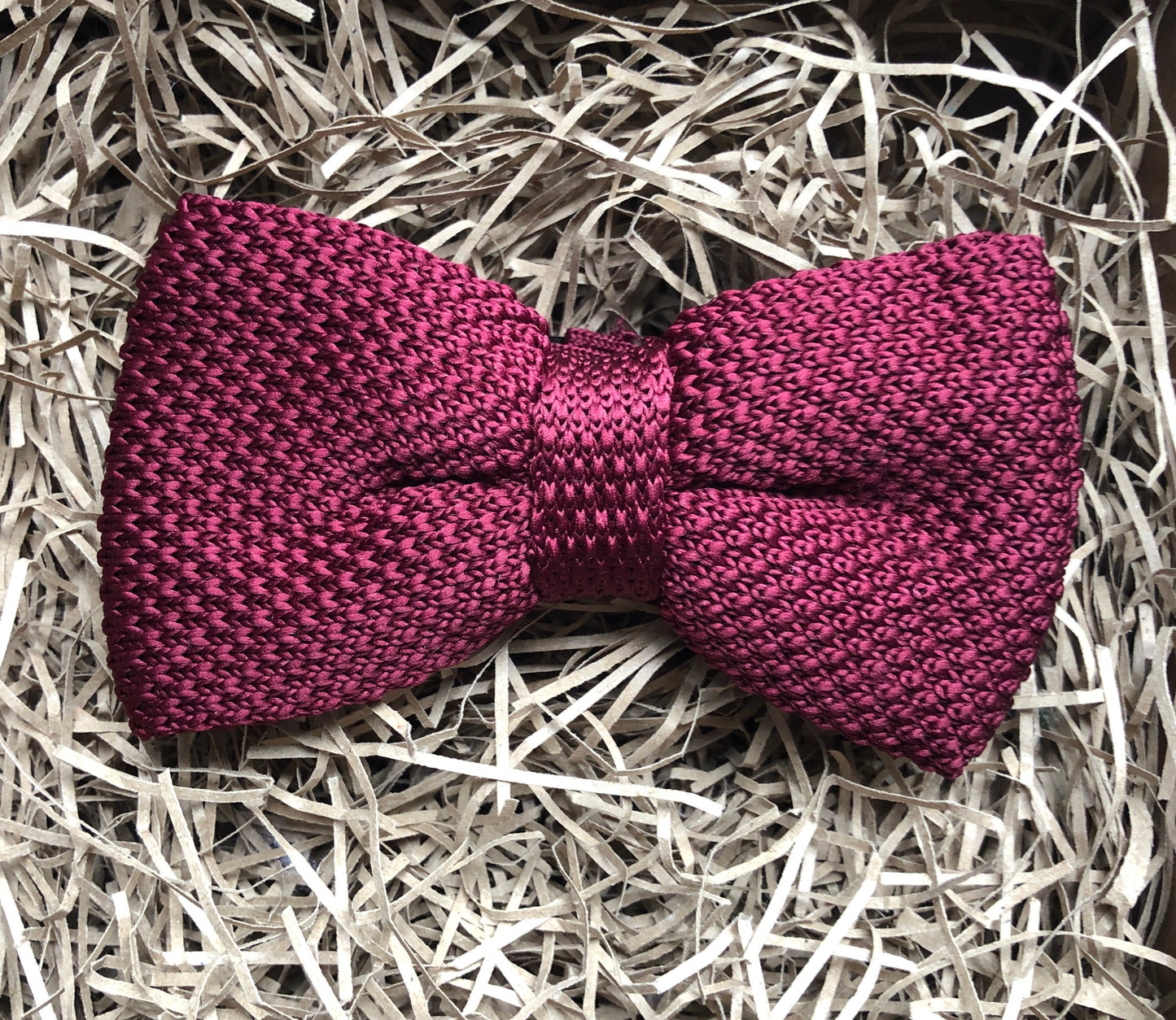 The Mulberry Bow Tie: Red Pre-Tied Bow Tie, Burgundy Knitted Bow Tie, Mens Bow Ties, Knitted Bow Tie, Men's Gifts, Men's Bow Ties